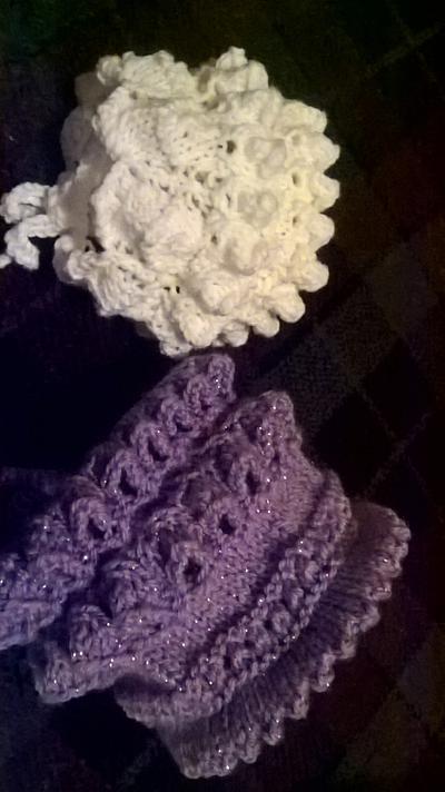 2 new hat designs  - Project by mobilecrafts