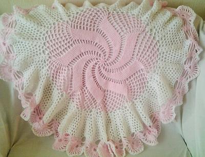 Pink and white windmill shawl - Project by Catherine 