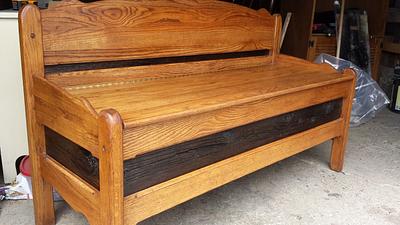 Headboard bench - Project by Nate Ramey