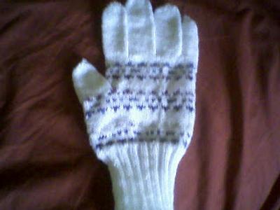 Fair Isle Gloves - Project by mobilecrafts