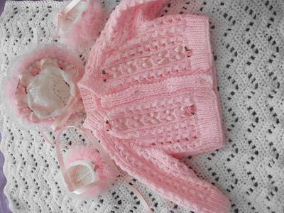 pink and white set - Project by mobilecrafts