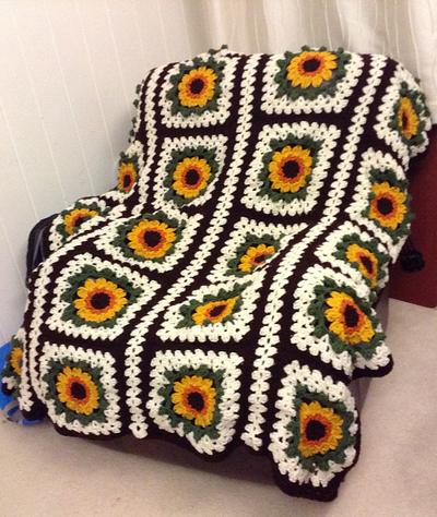 Sunflower afghan - Project by MamaLou60