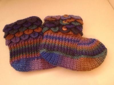 Crocodile stitch bootees, adult size - Project by Lisa Crispin