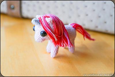 Pink Unicorn Amigurumi - La Calabaza de Jack - Project by La Calabaza de Jack