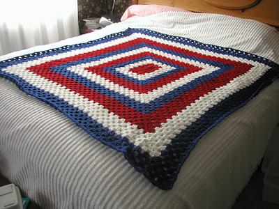 Large granny square - Project by Edna