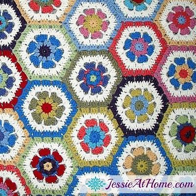 Flower Hexagon Granny How-To - Project by JessieAtHome