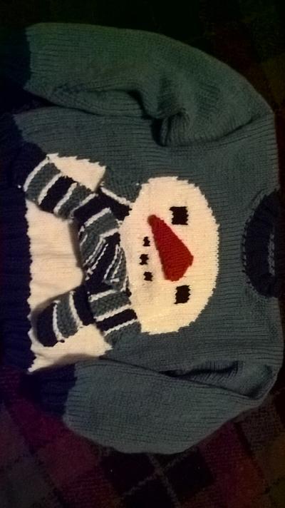 snowman ⛄ jumper  - Project by mobilecrafts