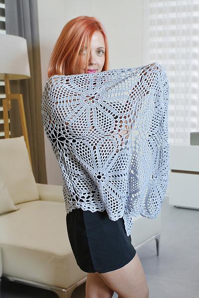 Crochet Shawl Pattern - Project by janegreen