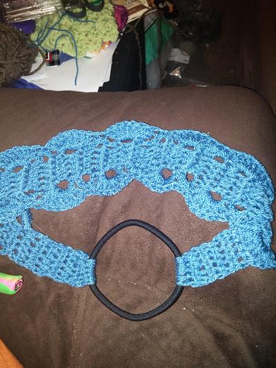 Lace headband for everyday wear - Project by Down Home Crochet