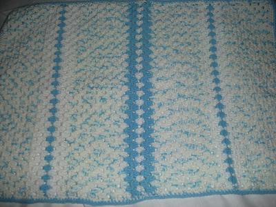 Crochet Blanket for a boy - Project by mobilecrafts