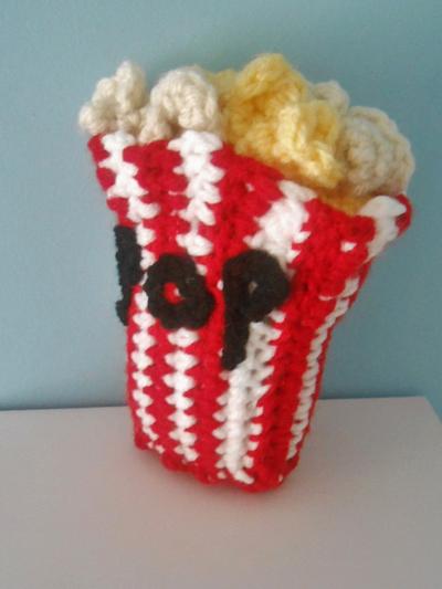 Crochet Popcorn Bucket - Project by CharleeAnn