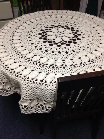 Crochet cotton tablecloth - Project by Marit4t