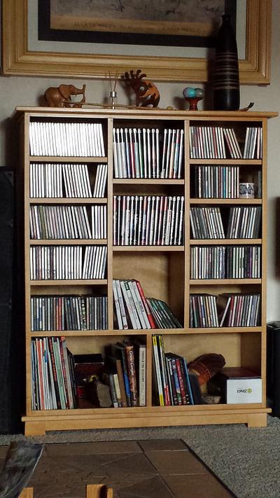 CD/DVD/BOOK CASE - Project by Angela Maddock