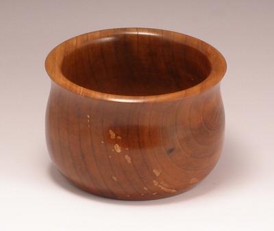 Small Bowl in Pear wood - Project by BarbS