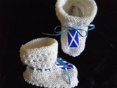 Baby Boots - Project by mobilecrafts