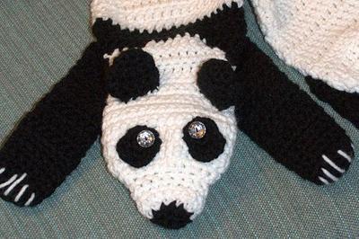 Panda Scarf - Project by Transitoria