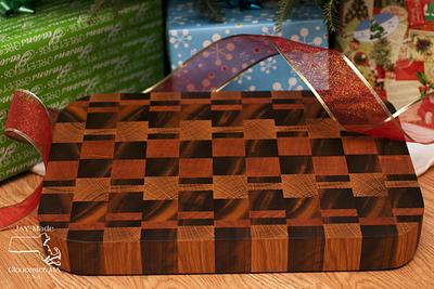 Christmas Cuttingboards - Project by Jayson