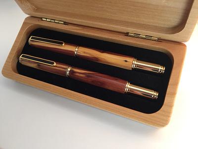 Cedar wood Fountain Pen and Rollerball Pen set. - Project by Grimes Turns 