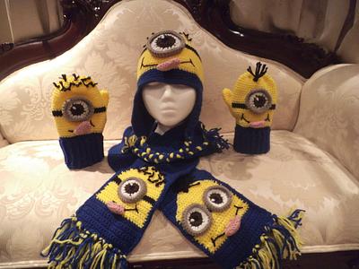 "Minion" Inspired Hat, Mitt, Scarf Set - Project by Craftybear