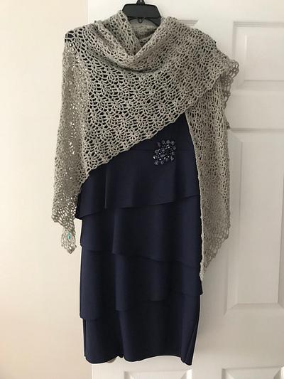 Crocheted pineapple shawl - Project by Shirley