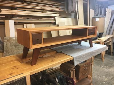 Mid century modern table - Project by Narinder Jugdev