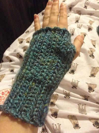 Fingerless Gloves - Project by Amie Jane