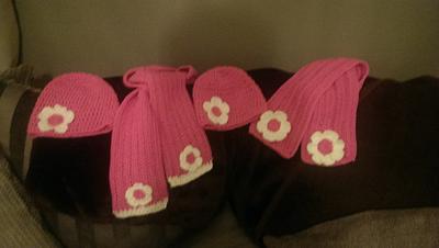 hats and scarfs for two wee girls  - Project by maggie craig