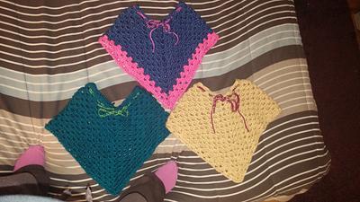 toddler poncho shawls - Project by Jayleen