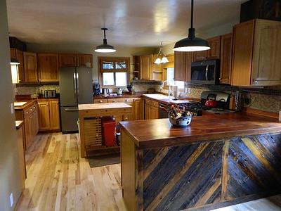 Barnwood Countertops - Project by Boone's Woodshed