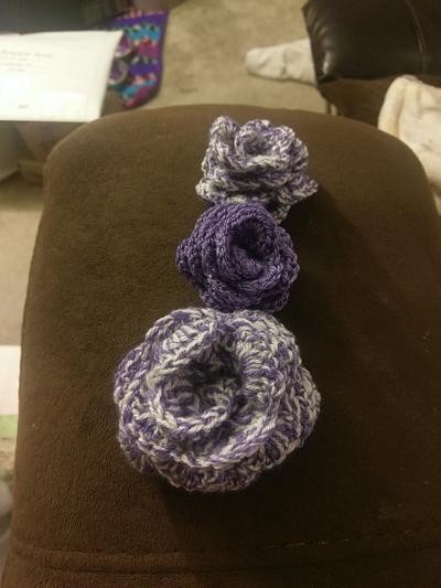 Flowers for collars - Project by Down Home Crochet