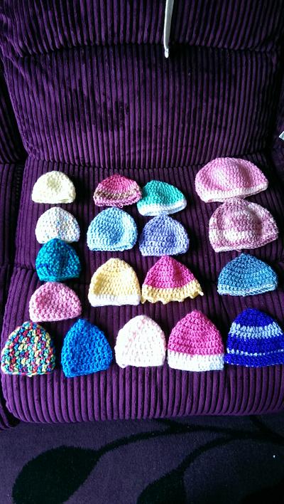 premie hats - Project by Tricia