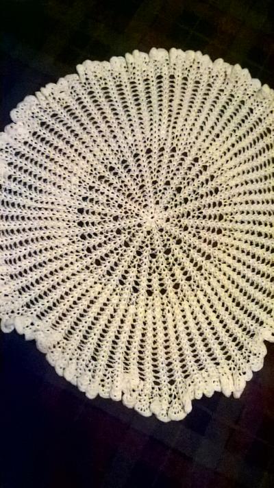 1ply crochet shawl - Project by mobilecrafts