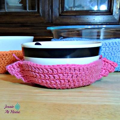 Crochet Bowl Cozy - Project by JessieAtHome