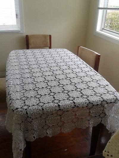 Crochet Tablecloth - Project by Lisa Crispin