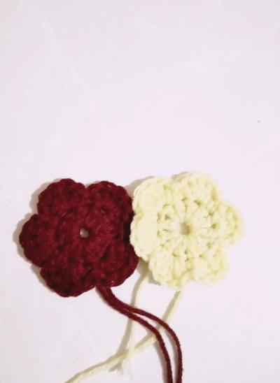 Simple Crochet Flower - Project by rajiscrafthobby
