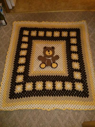 Teddy Bear Baby Blanket - Project by Cindy Amador