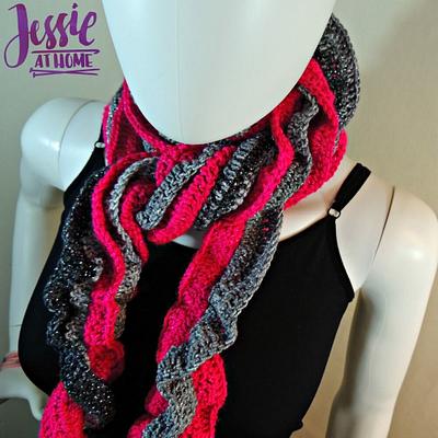 Glitter and Shine Scarf - Project by JessieAtHome