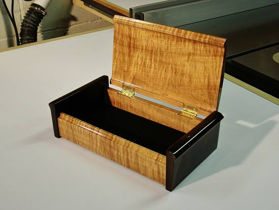 Curved Lid Treasure Box - Woodworking Project by kdc68 Curved Lid Treasure Box - Woodworking Project by kdc68