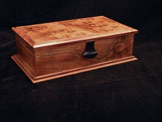 Walnut Man Box - Woodworking Project by RogerBean Walnut Man Box - Woodworking Project by RogerBean