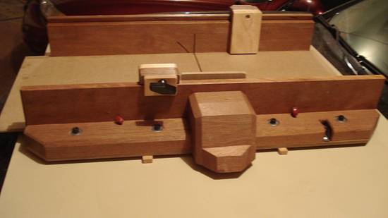CROSS CUT SLED - Woodworking Project by kiefer CROSS CUT SLED - Woodworking Project by kiefer