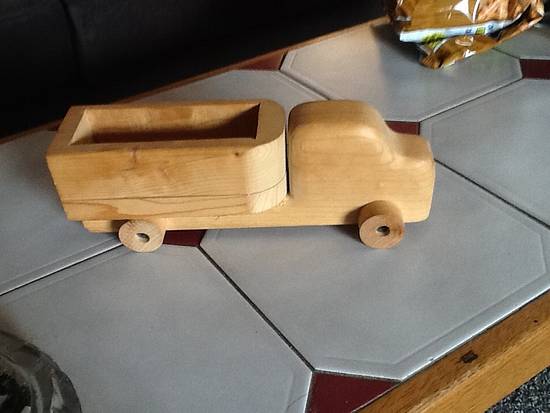 Toy truck - Woodworking Project by Thorreain Toy truck - Woodworking Project by Thorreain