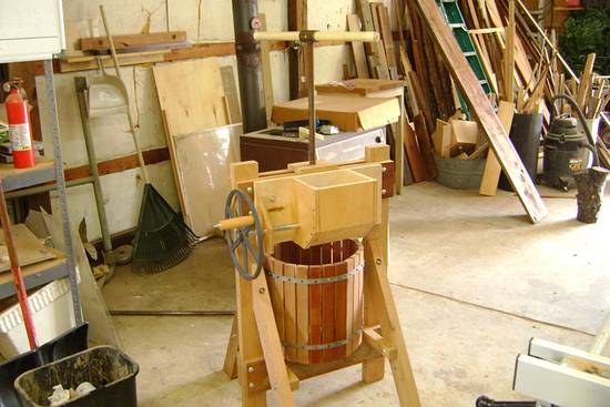 Apple cider press - Woodworking Project by Jeff Smith Apple cider press - Woodworking Project by Jeff Smith