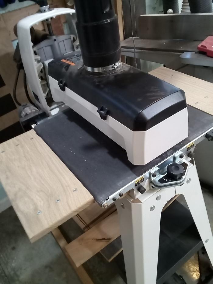 INFEED/OUTFEED SANDER TABLE