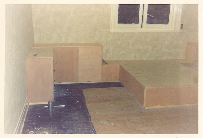 Built in Bed & Side Cupboards.