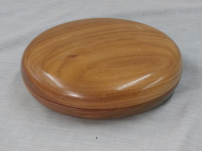 disk shaped jewelry box