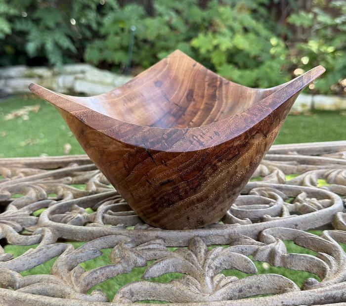 Tricornered Pecan Bowl