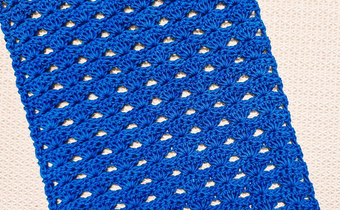 Simple and Easy Lacy Shell Crochet Table Runner