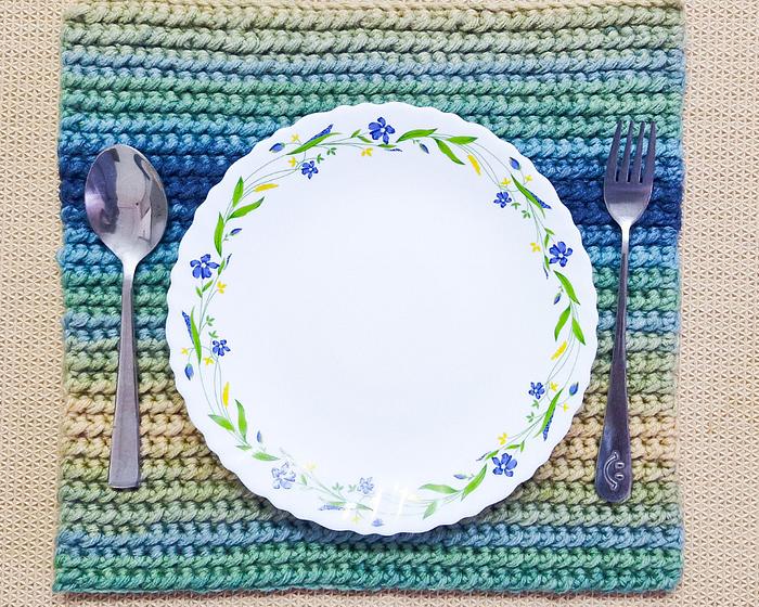 Gradient Crochet Tablemat Part of the 2026 International Crochet 