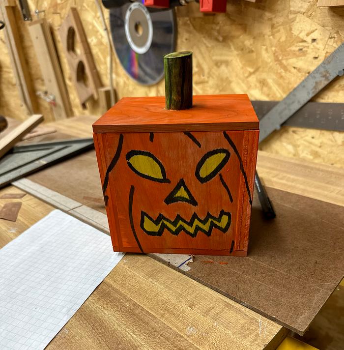 Making a Halloween Box with my Granddaughter 