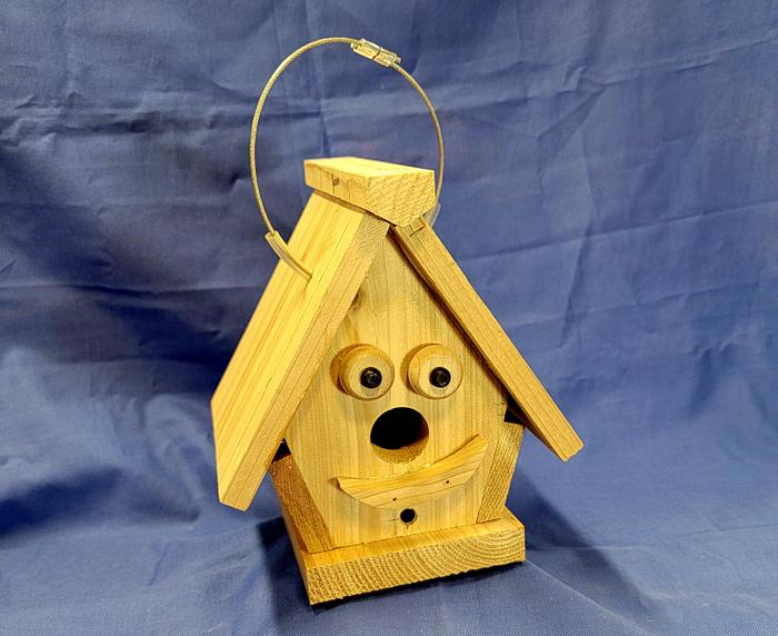 Happy Birdhouse